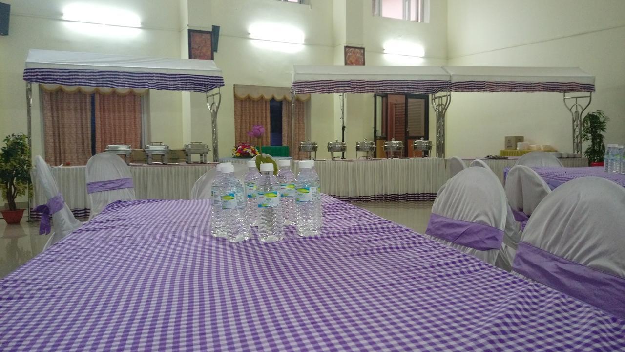 ホテル Sree Gokulam Sabari Chavakkad エクステリア 写真